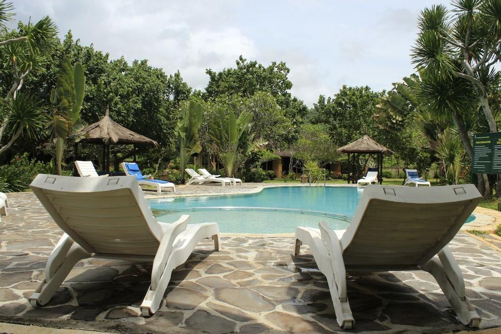 Tastura Beach Hotel Kuta  Exterior photo
